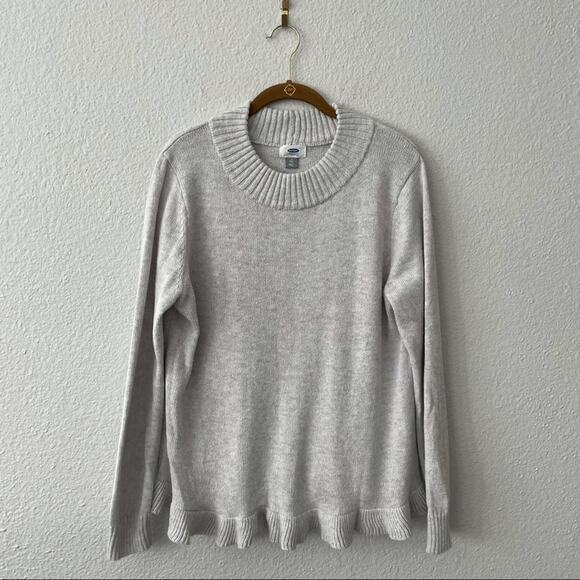 Old Navy Grey Sweater Ruffle Hem size Extra Large Gray Scale - Picture 2 of 5